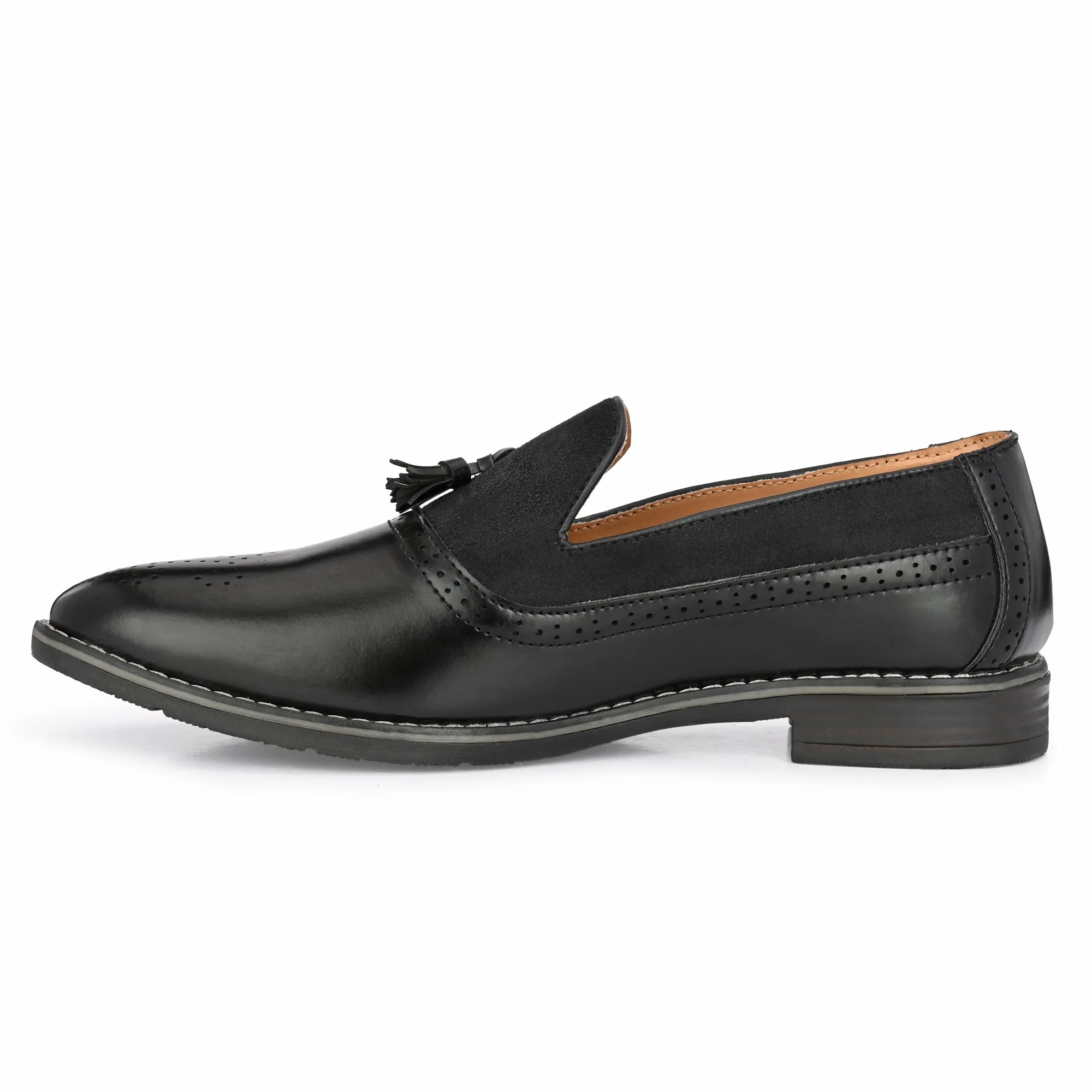 Attitudist Unisex Handcrafted Black Tassel Loafer With Knotted Laces In Moccassin Style