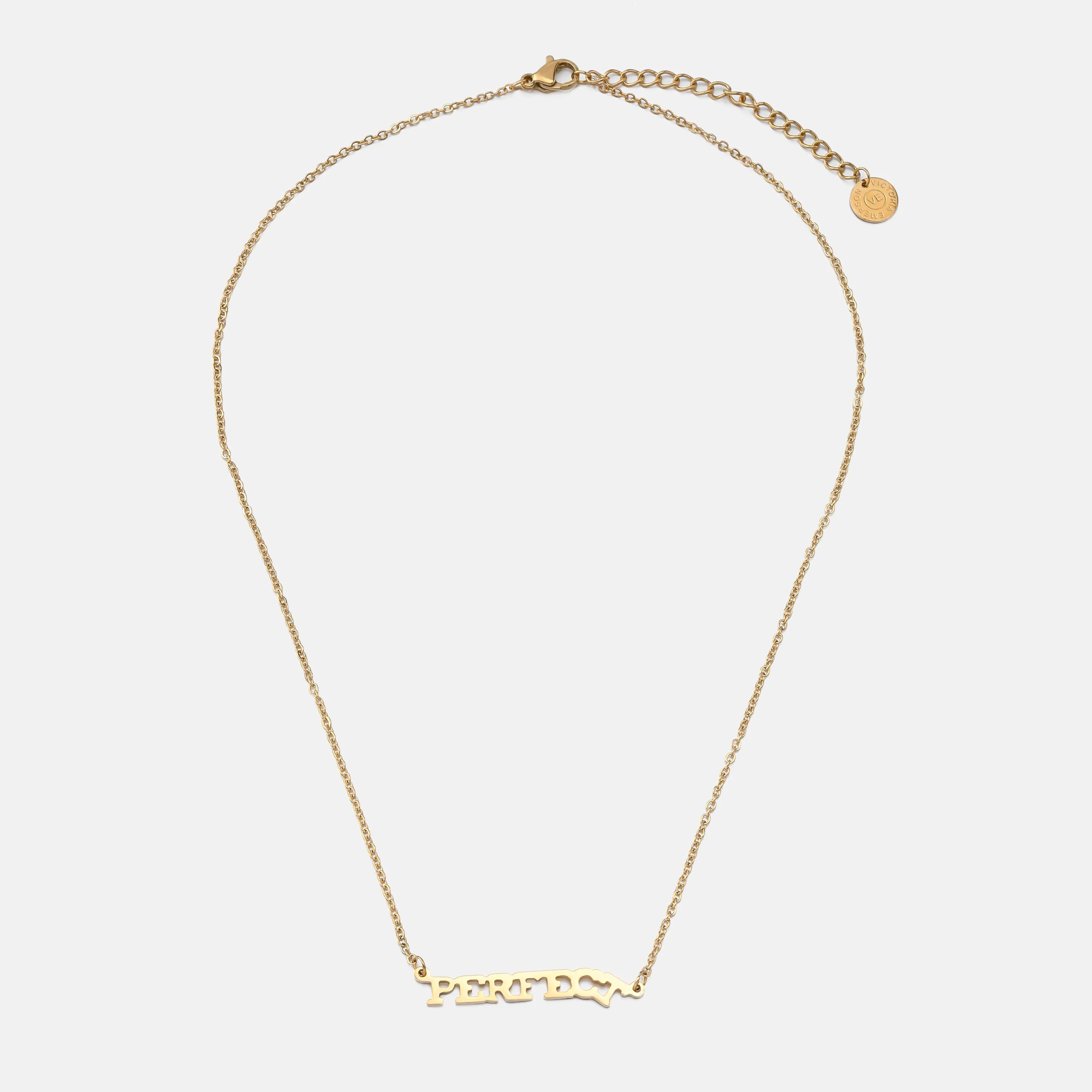 Donna Perfect Pendant Necklace