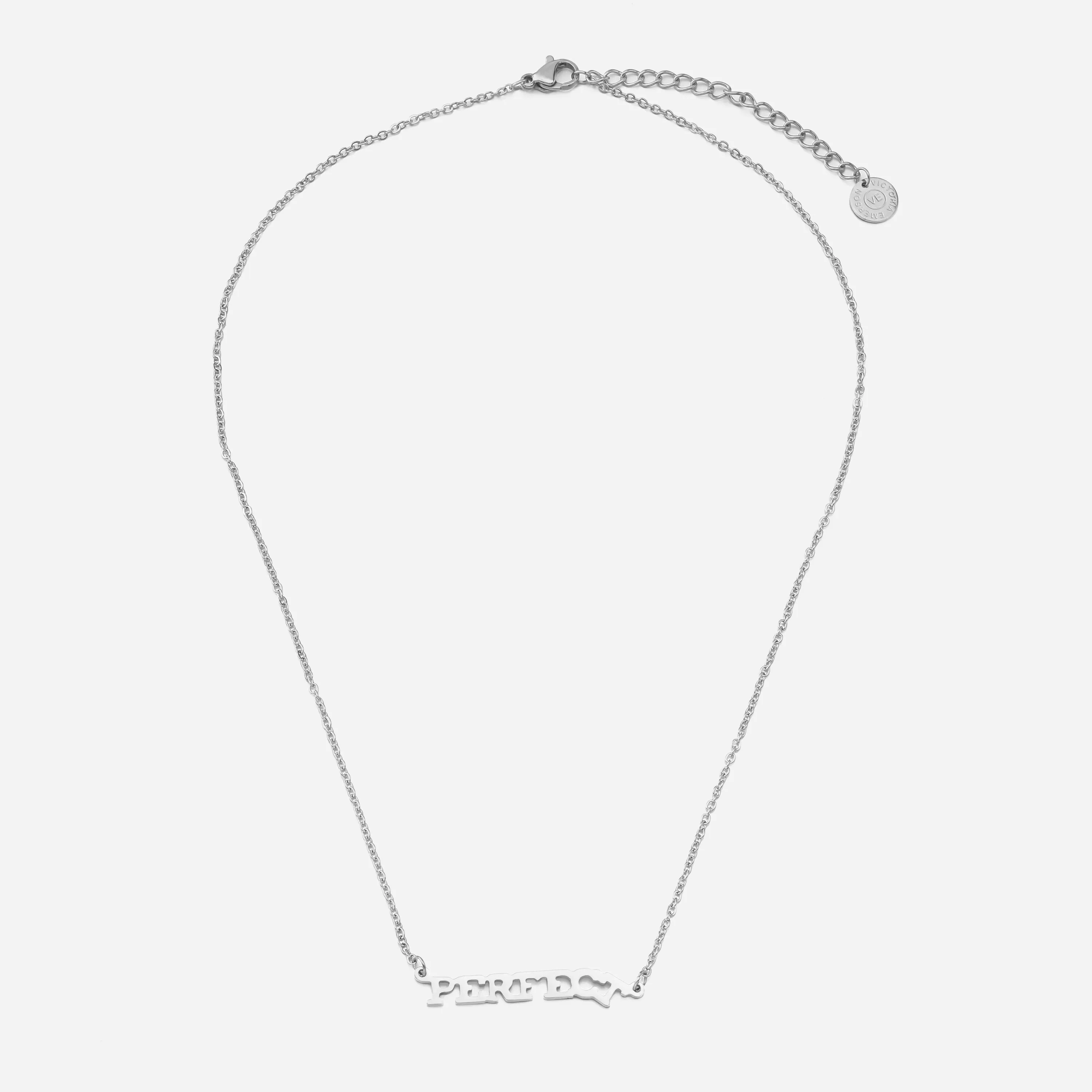 Donna Perfect Pendant Necklace