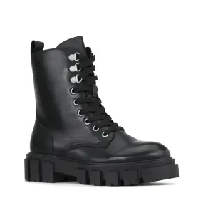 Feature Boots (Black)