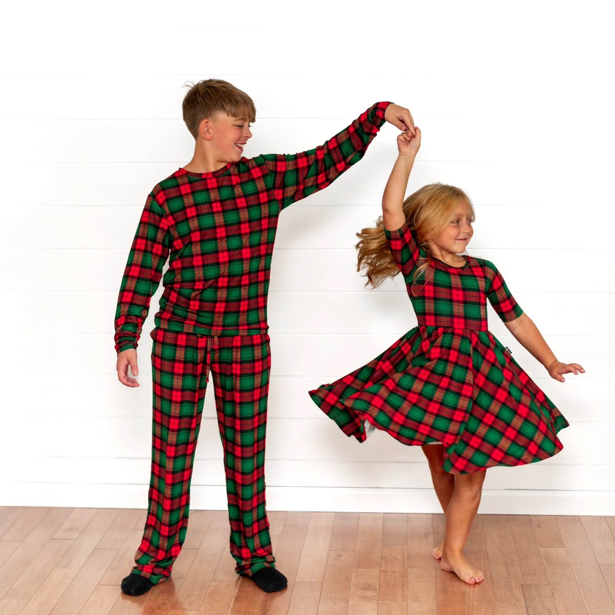 MEN'S PAJAMA SET- Classic Tartan