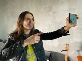 Video Message from Kiko Loureiro